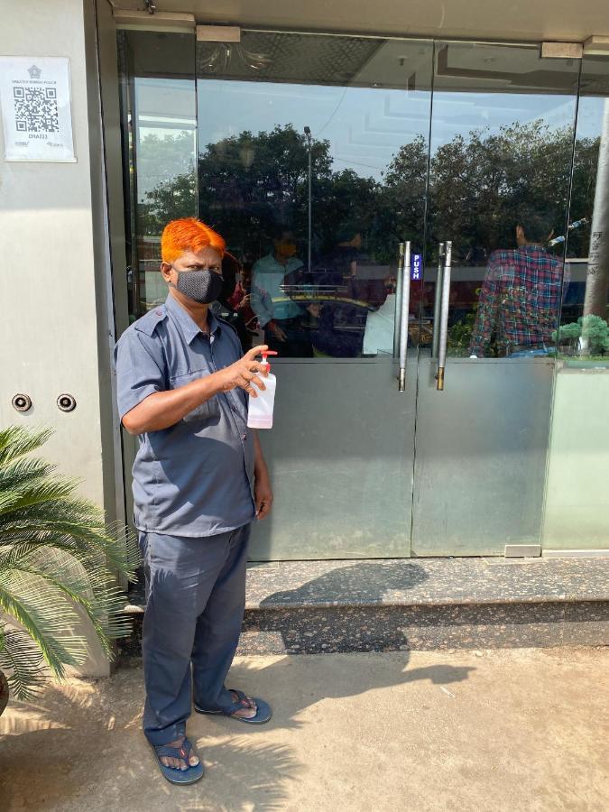 Hotel Hometown Near Us Embassy Bkc Bombay Exterior foto